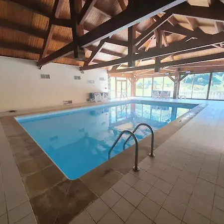 Pleine Nature Pied Pistes Piscine Chauffee 아파트