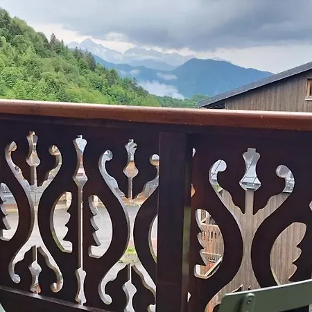 Pleine Nature Pied Pistes Piscine Chauffee *