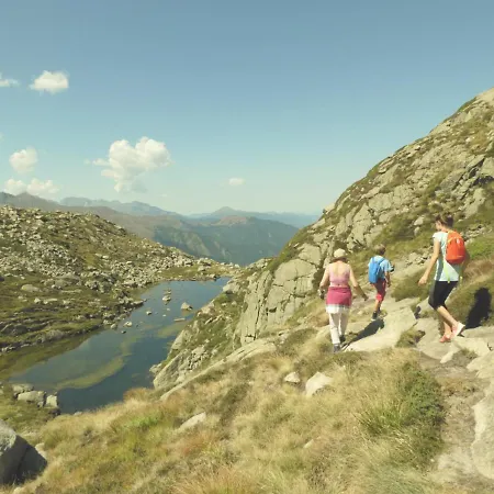 Pleine Nature Pied Pistes Piscine Chauffee * Ustou
