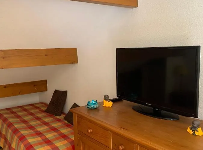 Pleine Nature Pied Pistes Piscine Chauffee *