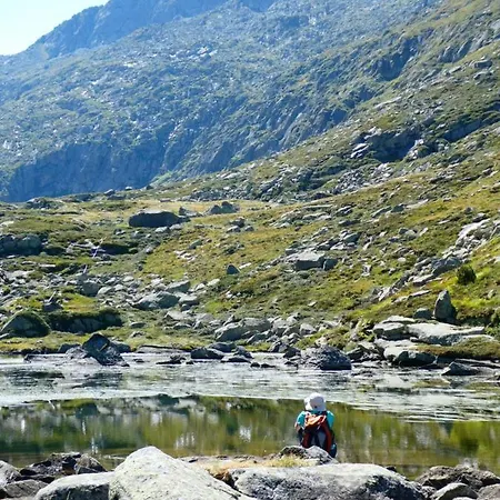 Pleine Nature Pied Pistes Piscine Chauffee شقة