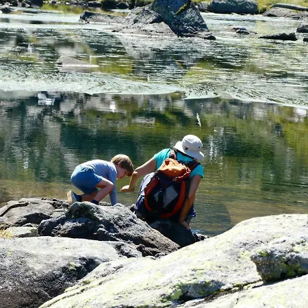 Pleine Nature Pied Pistes Piscine Chauffee شقة
